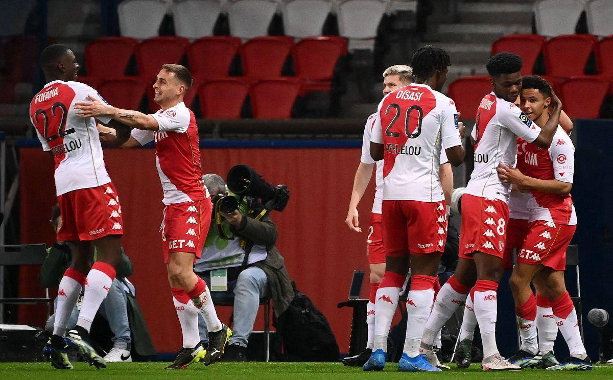 开云官网-摩纳哥主场不敌图卢兹，争冠形势严峻