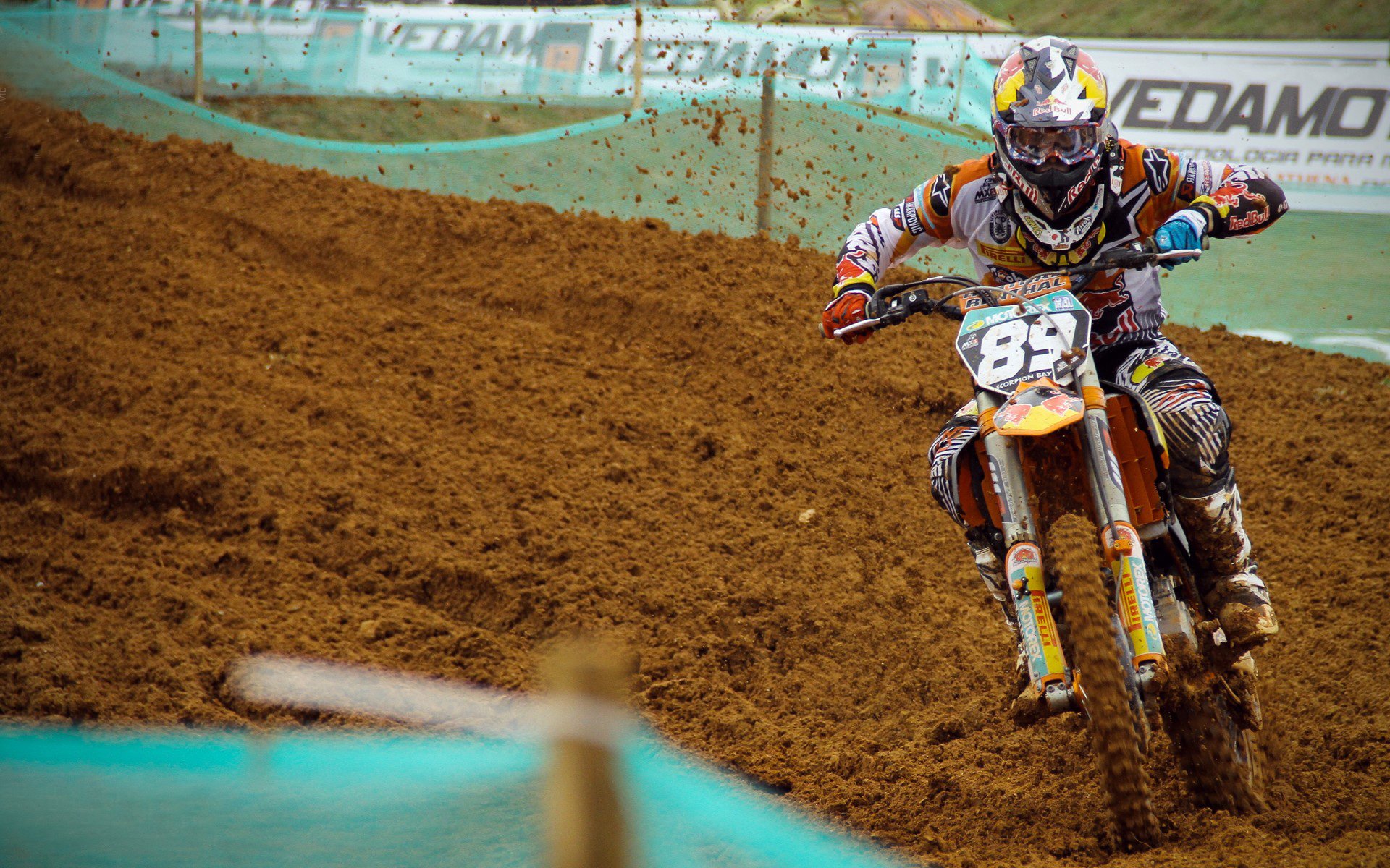 萨内欧冠封神夜,荷兰式闪电战一波带走摩纳哥